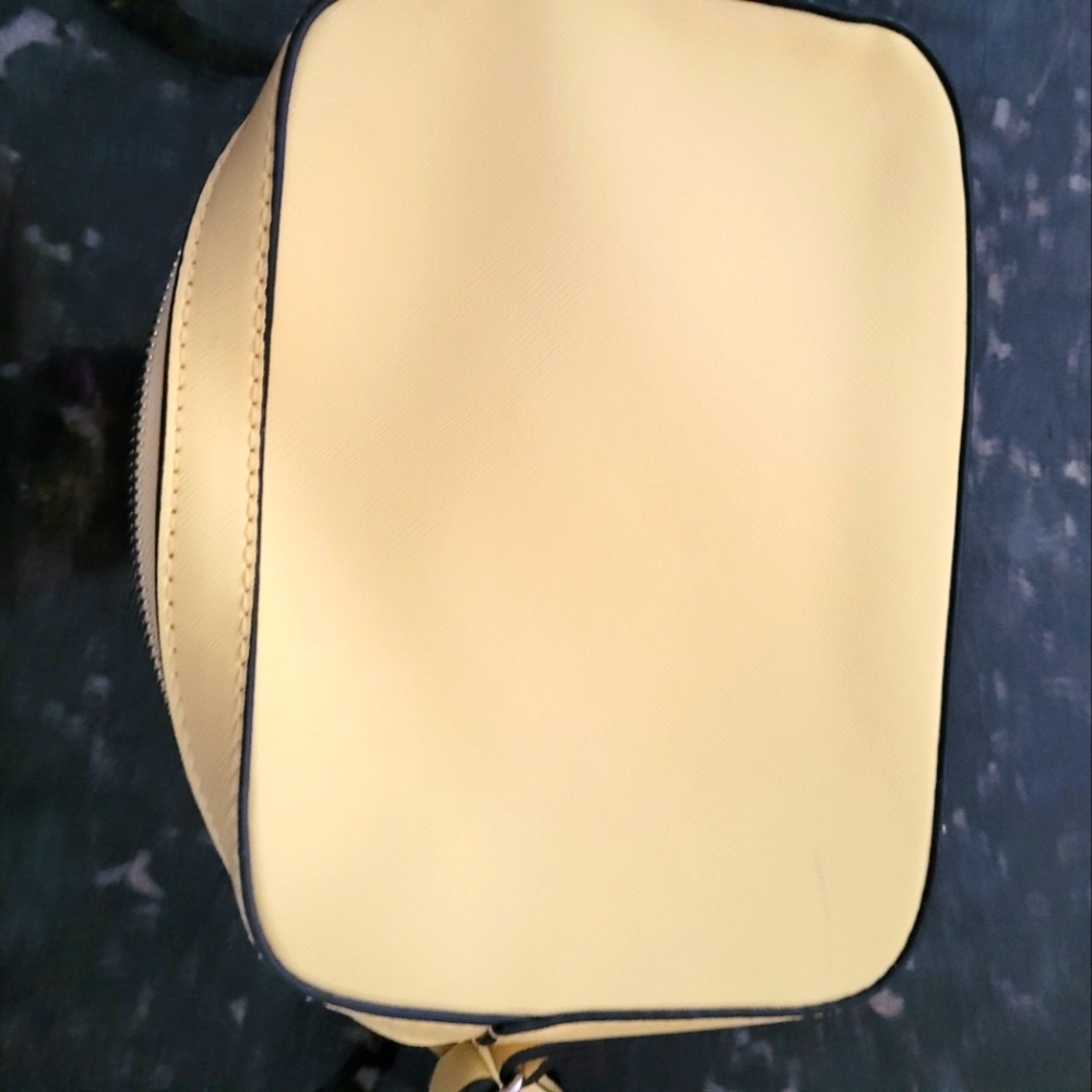 Guess yellow cross body purse